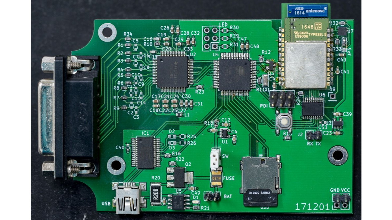 Mobile 3-lead ECG for Apple smartphones